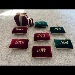 Christmas Decorative Pillows